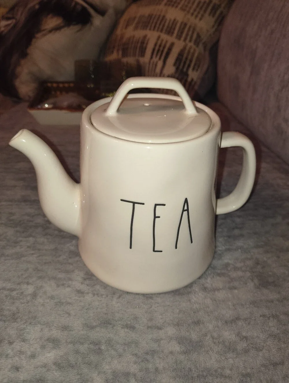 Rae Dunn White Ceramic 'TEA' Teapot - Classic Home Kitchen
